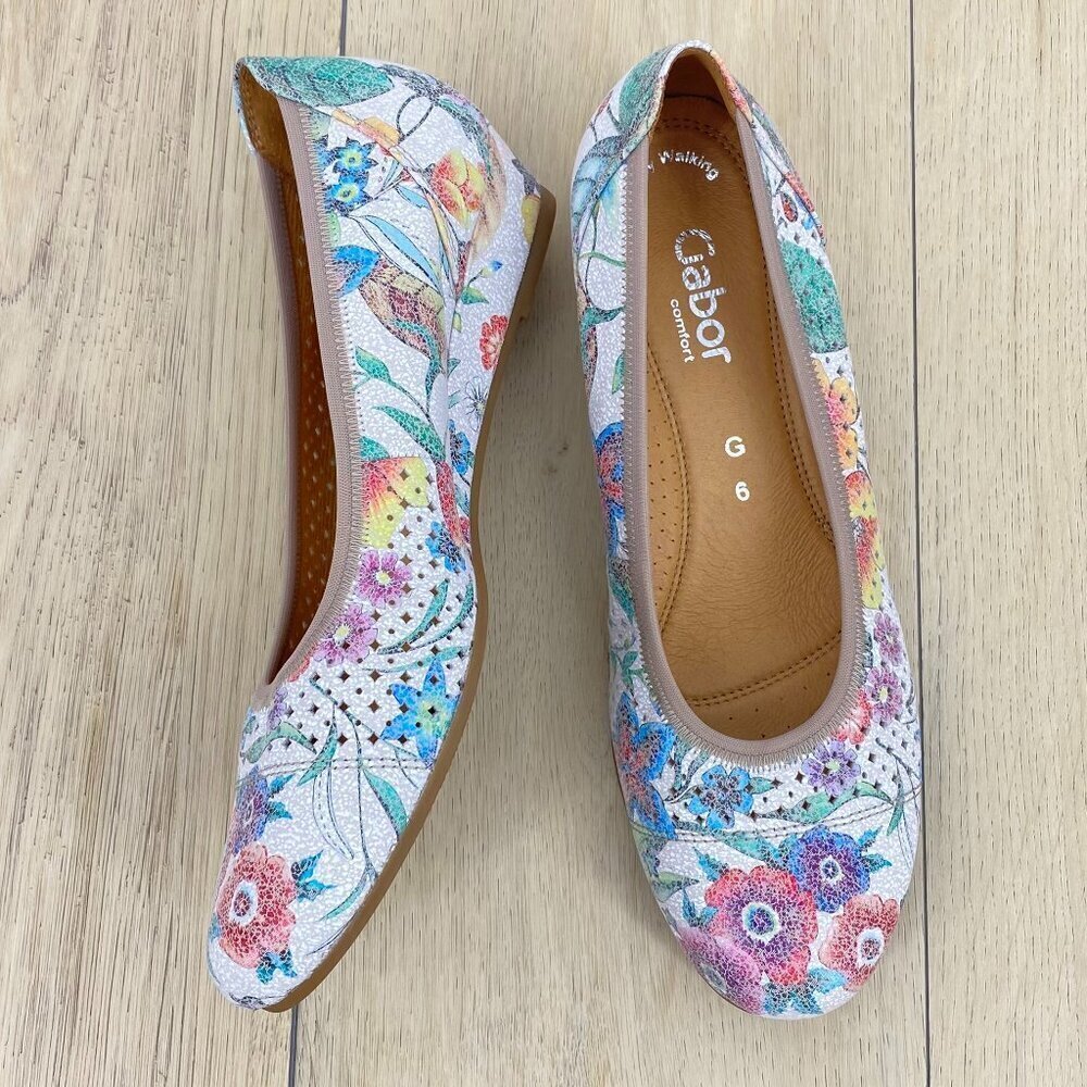 Gabor Rayah Leather Floral Low Wedge Comfort Shoes 8.5​​​​
